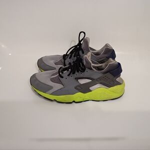 Men's Athletic Shoes - Gray and Neon Green